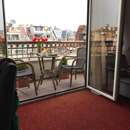 Art 'otel 4*
