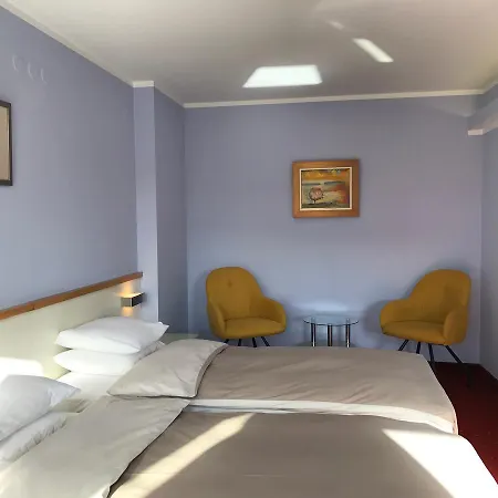 Art 'otel 4*