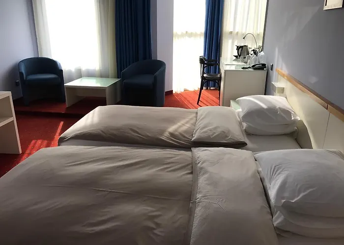 Art 'otel מלון 4*