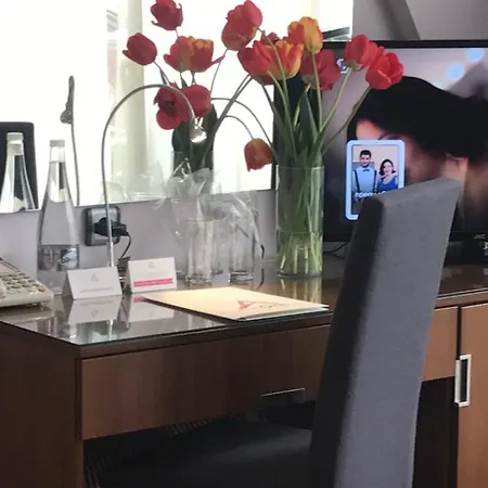 арт´oтел Хотел 4*